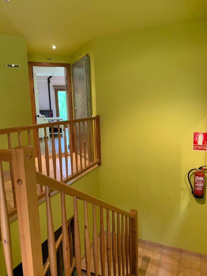 Apartamentsaloriaburg Farrera 외부 사진