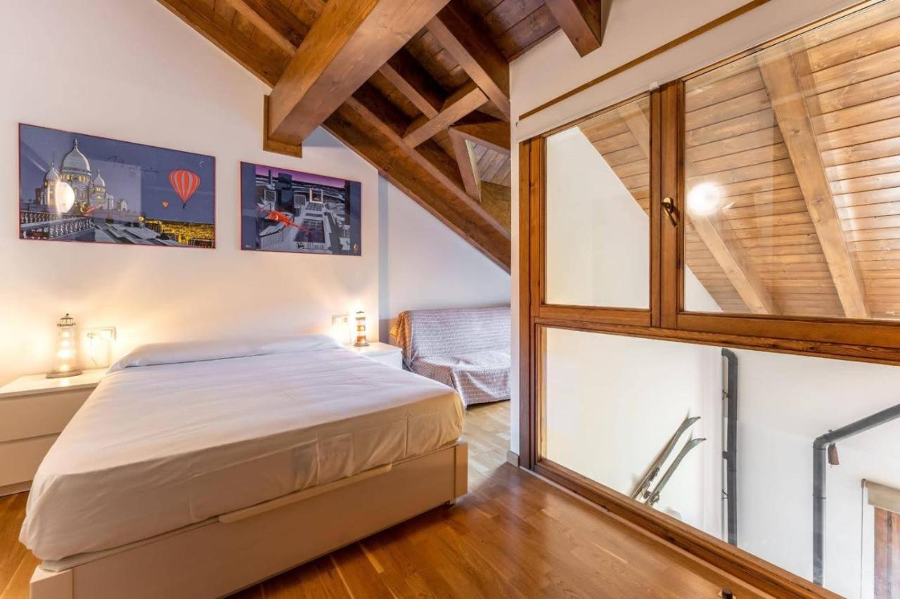 Apartamentsaloriaburg Farrera 외부 사진
